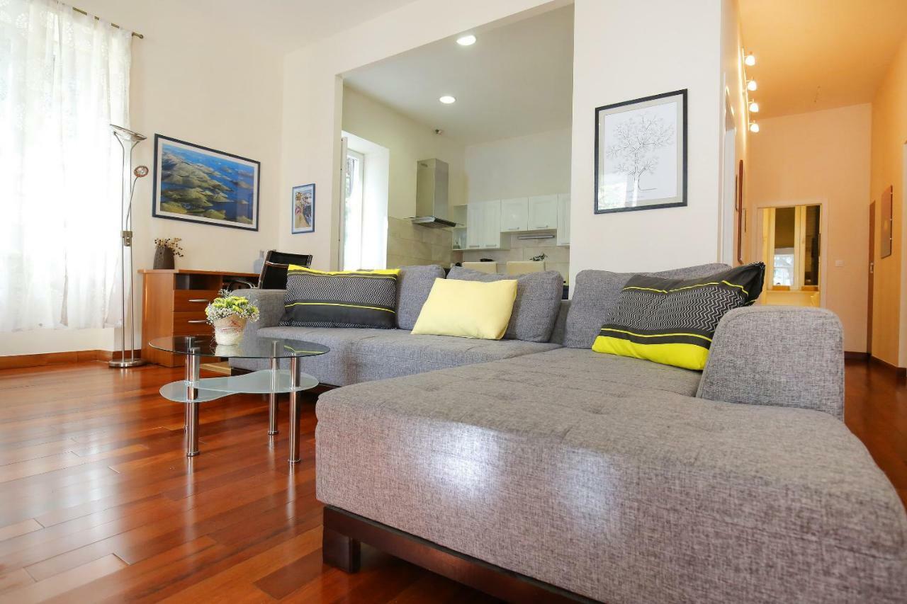Seafront Beach Apartment - Directly At The Beach Zadar Extérieur photo