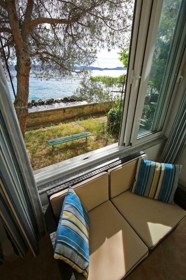 Seafront Beach Apartment - Directly At The Beach Zadar Extérieur photo
